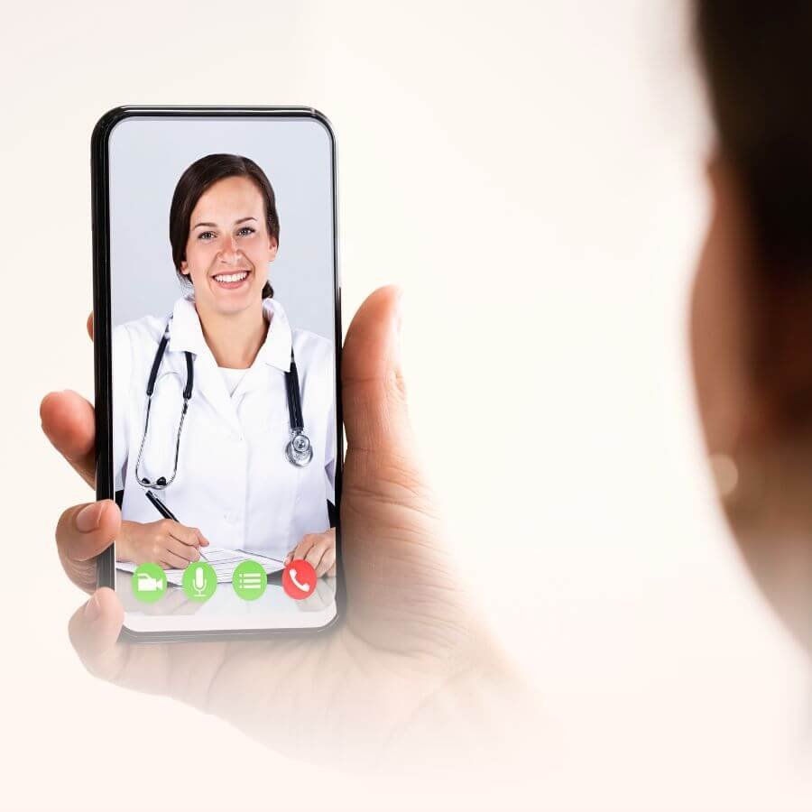 Criamos uma ponte online entre você e profissionais da saúde através da telemedicina 24h. Simples, sem complicações e sem filas de esperas.